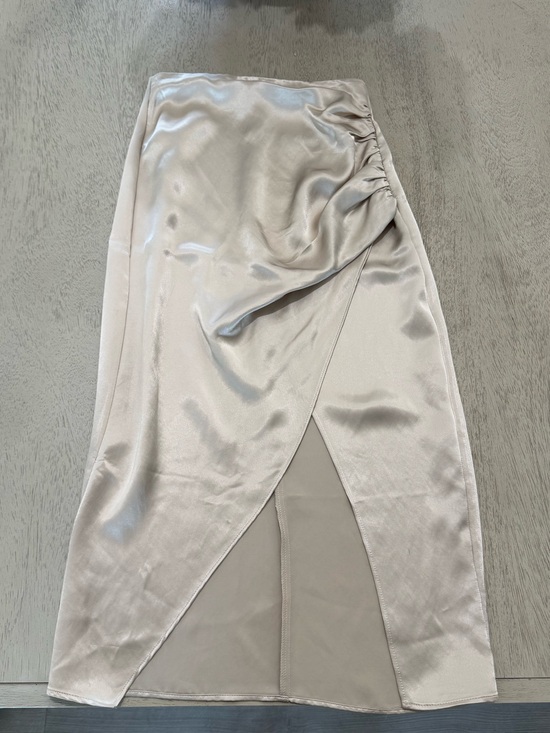 Zara Dresses & Skirts - Zara Silk Skirt